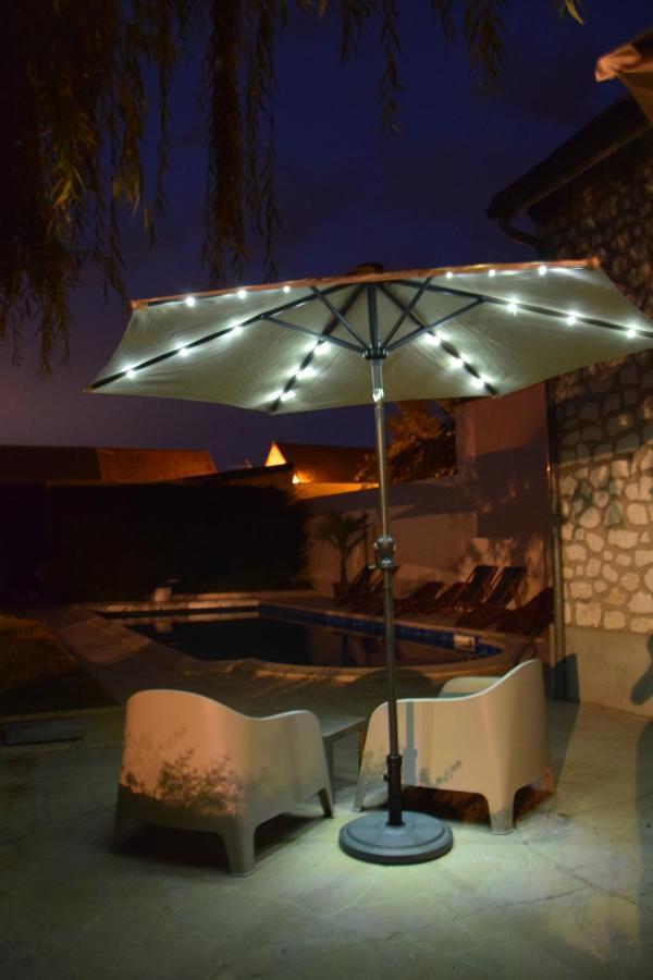 Au Fil De L'O Bed & Breakfast Bisseuil ภายนอก รูปภาพ